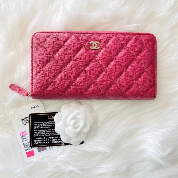 CHANEL Handbags - Chanel | 21A Classic Long Zipped Wallet - BN